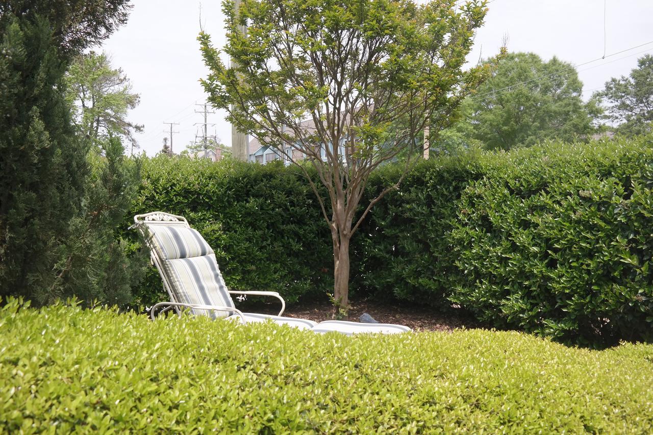 Beach Spa Bed & Breakfast Virginia Beach Exteriör bild