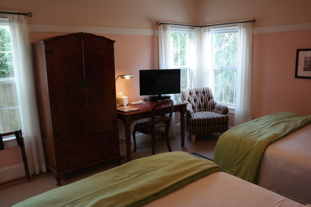 Beach Spa Bed & Breakfast Virginia Beach Exteriör bild